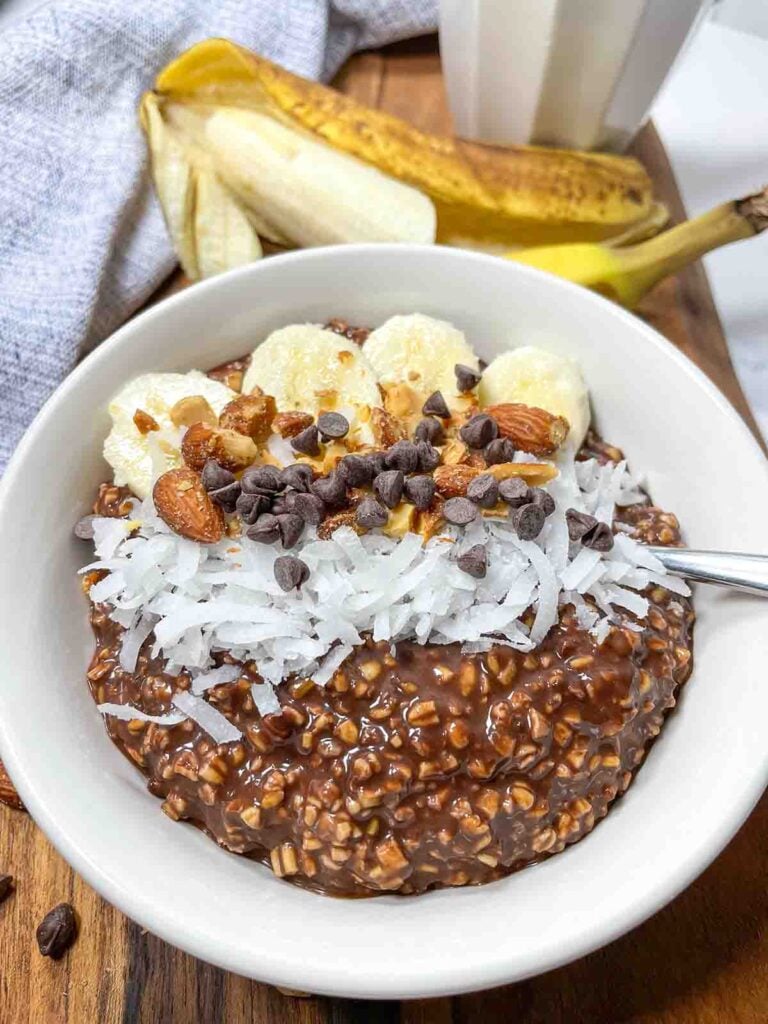 Chocolate Banana Overnight Oats (Dairy-Free)